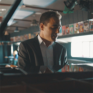 louis300x300